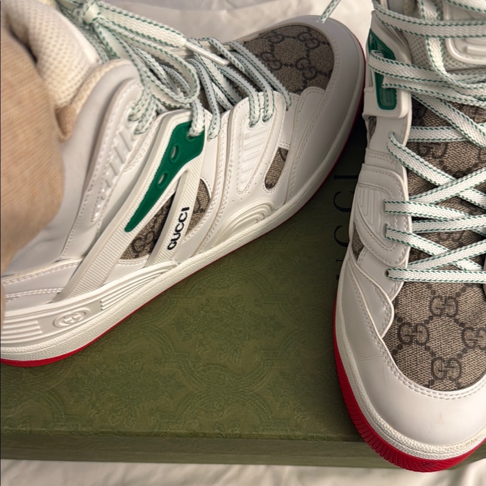 Gucci White and Green High-Top Sneakers with GG Canvas - Picture 2 of 9